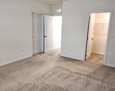 1241 Yellow Finch Drive - Photo Thumbnail 16