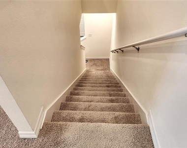 1241 Yellow Finch Drive - Photo Thumbnail 33