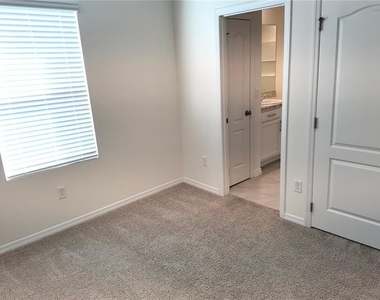 1241 Yellow Finch Drive - Photo Thumbnail 30
