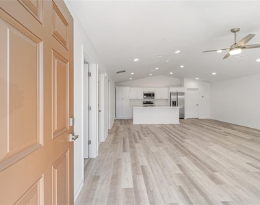 4415 Nw 74th Terrace - Photo Thumbnail 14