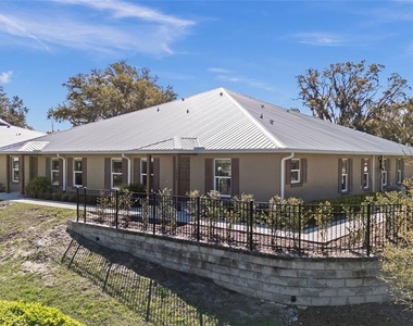 4415 Nw 74th Terrace - Photo Thumbnail 3