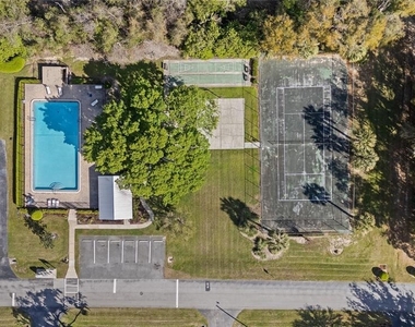 4415 Nw 74th Terrace - Photo Thumbnail 5