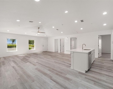 4415 Nw 74th Terrace - Photo Thumbnail 16