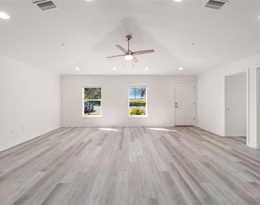 7462 Nw 44th Lane - Photo Thumbnail 14