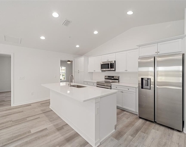 7462 Nw 44th Lane - Photo Thumbnail 9