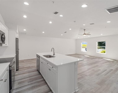 7462 Nw 44th Lane - Photo Thumbnail 12