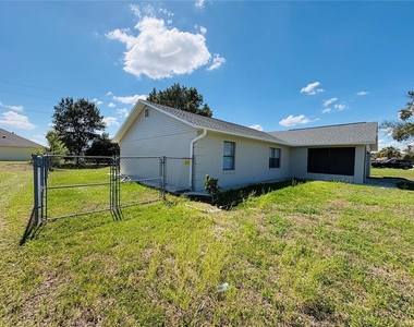 2870 Sw 143rd Place Road - Photo Thumbnail 5