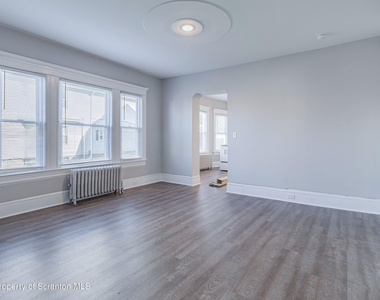 802 Quincy Avenue - Photo Thumbnail 10