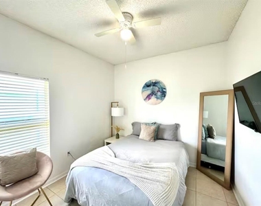 5212 Jasmine Trace Lane - Photo Thumbnail 4