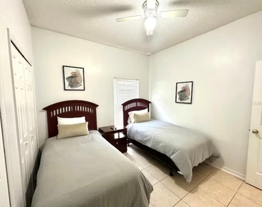 5212 Jasmine Trace Lane - Photo Thumbnail 5