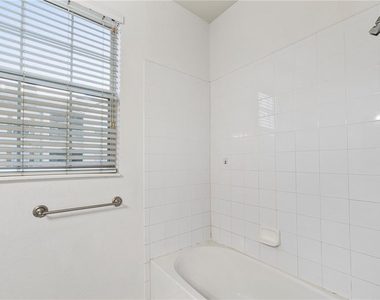 3332 Robert Trent Jones Drive - Photo Thumbnail 12