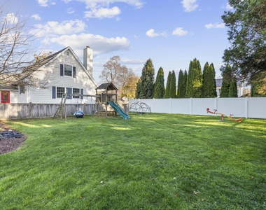 447 Reef Road - Photo Thumbnail 26