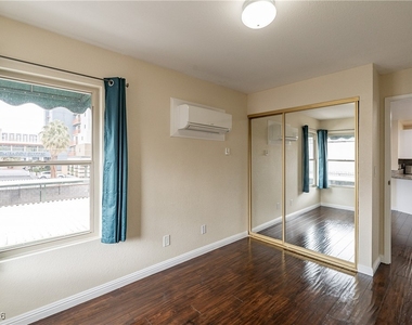 450 Elm Drive - Photo Thumbnail 19