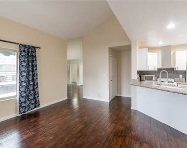 450 Elm Drive - Photo Thumbnail 1