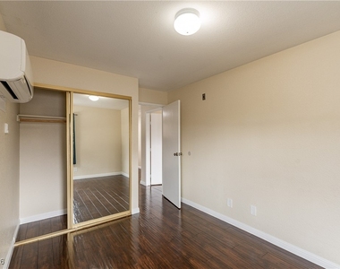 450 Elm Drive - Photo Thumbnail 20