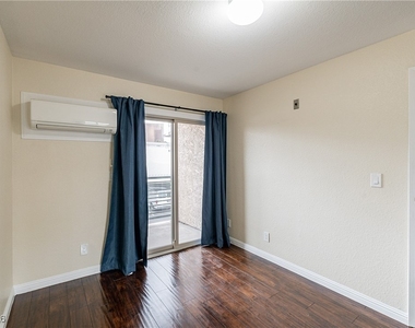 450 Elm Drive - Photo Thumbnail 15