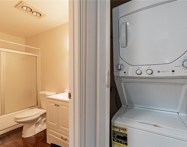 450 Elm Drive - Photo Thumbnail 22