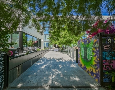353 E Bonneville Avenue - Photo Thumbnail 32