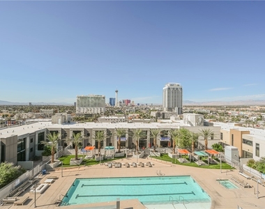 353 E Bonneville Avenue - Photo Thumbnail 54