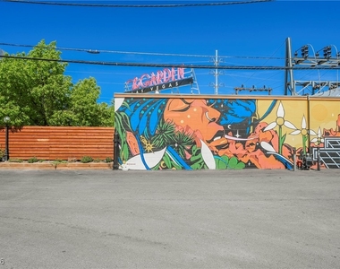 353 E Bonneville Avenue - Photo Thumbnail 30