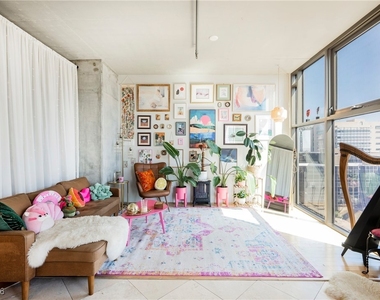 353 E Bonneville Avenue - Photo Thumbnail 3