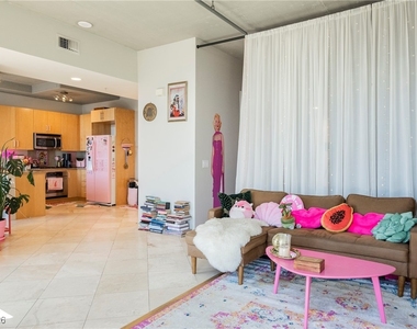 353 E Bonneville Avenue - Photo Thumbnail 13