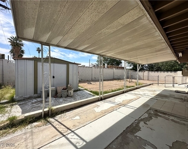 2300 Pardee Place - Photo Thumbnail 4