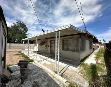 2300 Pardee Place - Photo Thumbnail 7