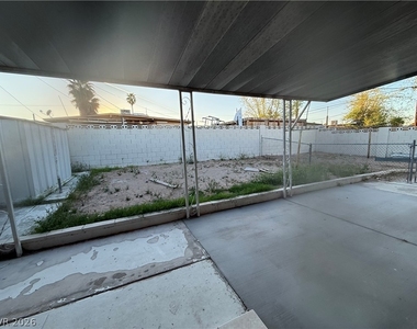 2300 Pardee Place - Photo Thumbnail 17