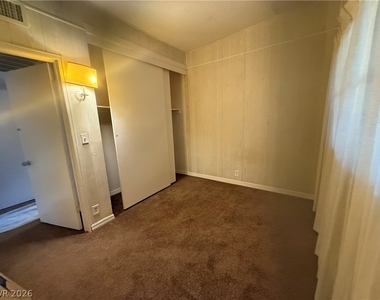 2300 Pardee Place - Photo Thumbnail 12