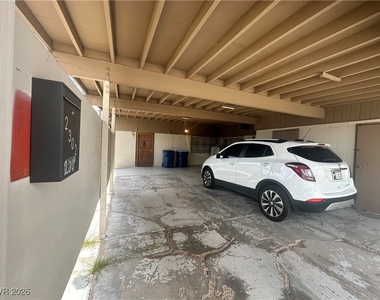 2300 Pardee Place - Photo Thumbnail 1