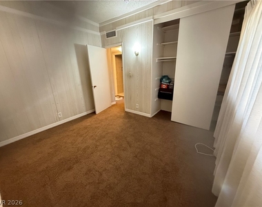 2300 Pardee Place - Photo Thumbnail 11