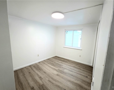 50 Strasbourg Drive - Photo Thumbnail 9