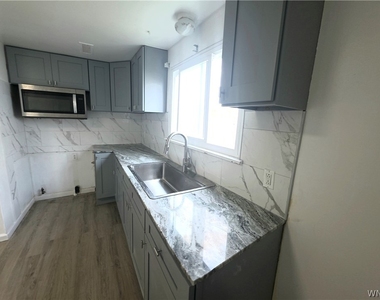 50 Strasbourg Drive - Photo Thumbnail 12