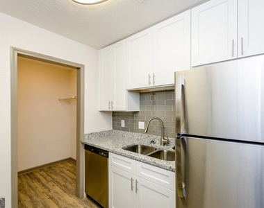 730 Franklin Se - Photo Thumbnail 1