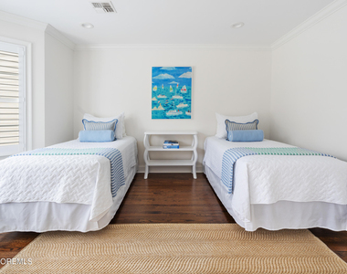 29 Pavilion Avenue - Photo Thumbnail 14
