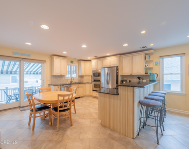 219 3rd Avenue - Photo Thumbnail 2
