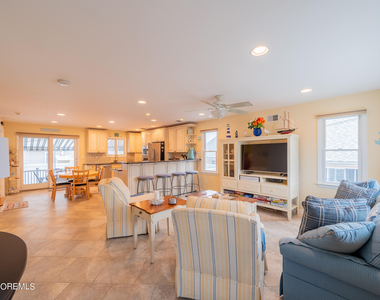 219 3rd Avenue - Photo Thumbnail 12