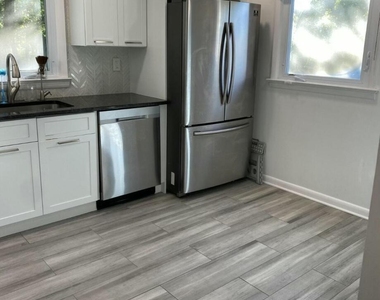 5 Nolan Drive - Photo Thumbnail 1