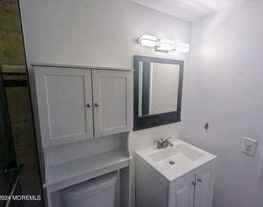 364 Westwood Avenue - Photo Thumbnail 9