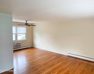 364 Westwood Avenue - Photo Thumbnail 3