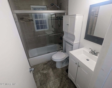 364 Westwood Avenue - Photo Thumbnail 8