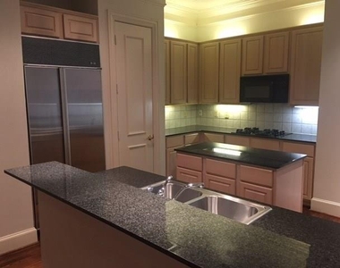 3535 Gillespie Street - Photo Thumbnail 2