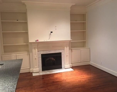 3535 Gillespie Street - Photo Thumbnail 3