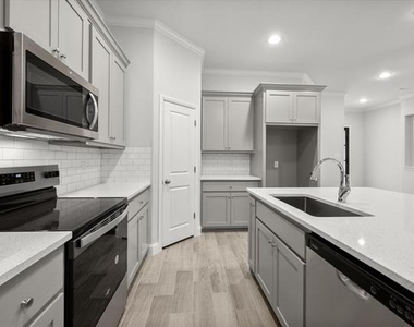 2355 Spring Park Boulevard - Photo Thumbnail 12