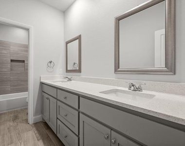 2355 Spring Park Boulevard - Photo Thumbnail 25