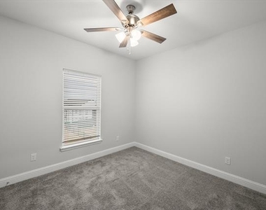 2355 Spring Park Boulevard - Photo Thumbnail 27