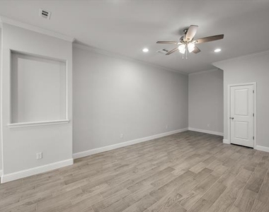 2355 Spring Park Boulevard - Photo Thumbnail 5