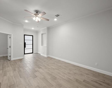 2355 Spring Park Boulevard - Photo Thumbnail 3