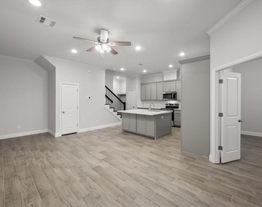 2355 Spring Park Boulevard - Photo Thumbnail 6